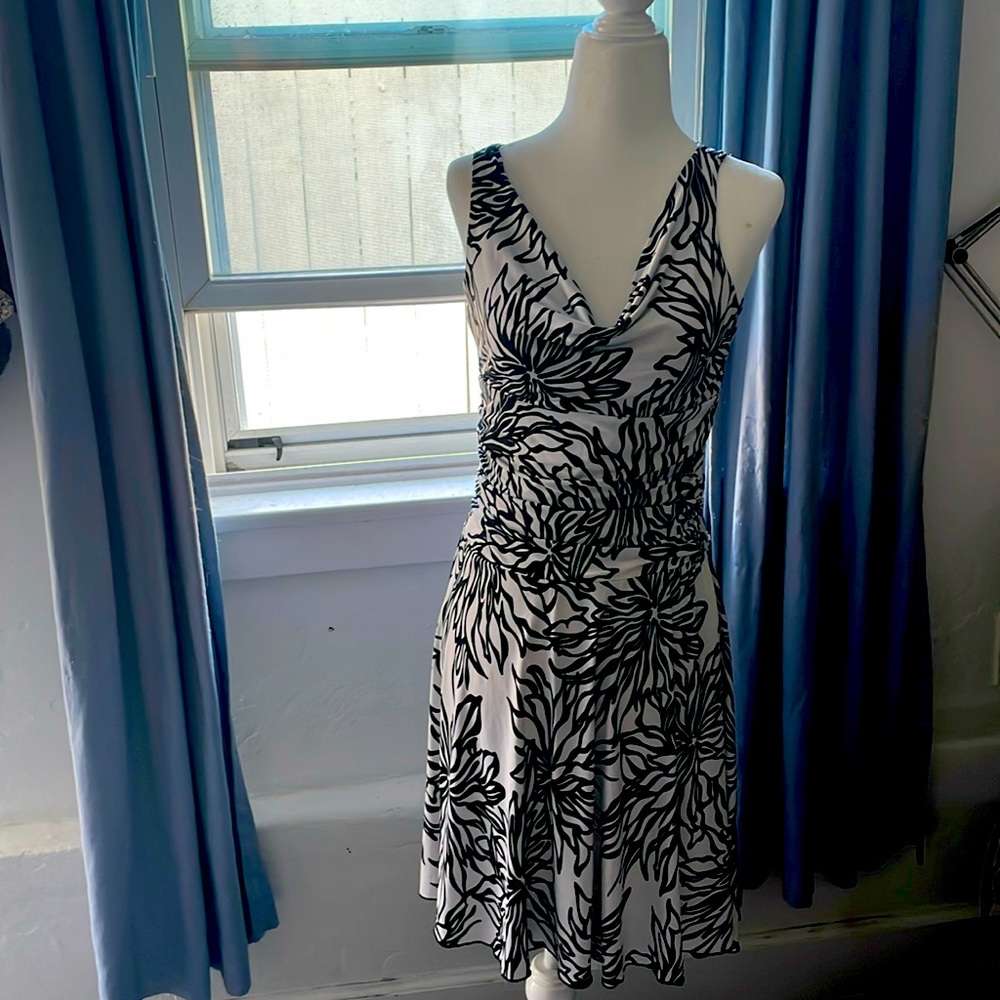 Beautiful flower flare dress perfect for salsa dancing